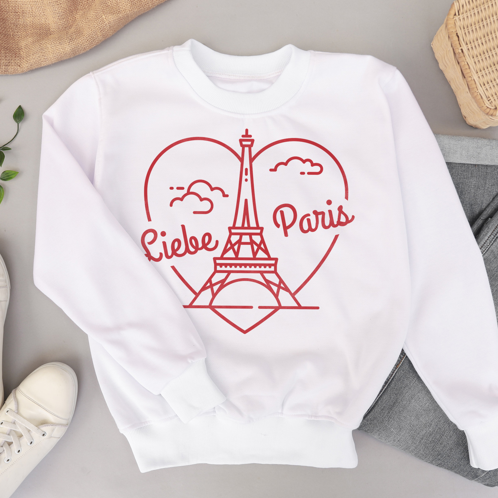 Icon des Pariser Eiffelturms auf einem Pullover
