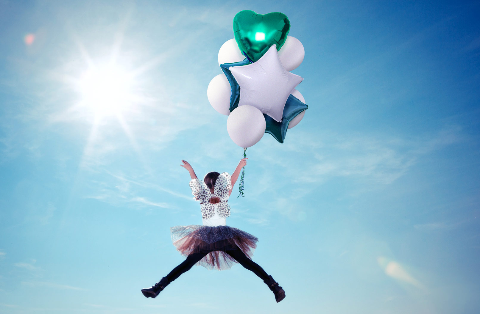 80 Bilder mit bunten Luftballons vor transparentem Hintergrund